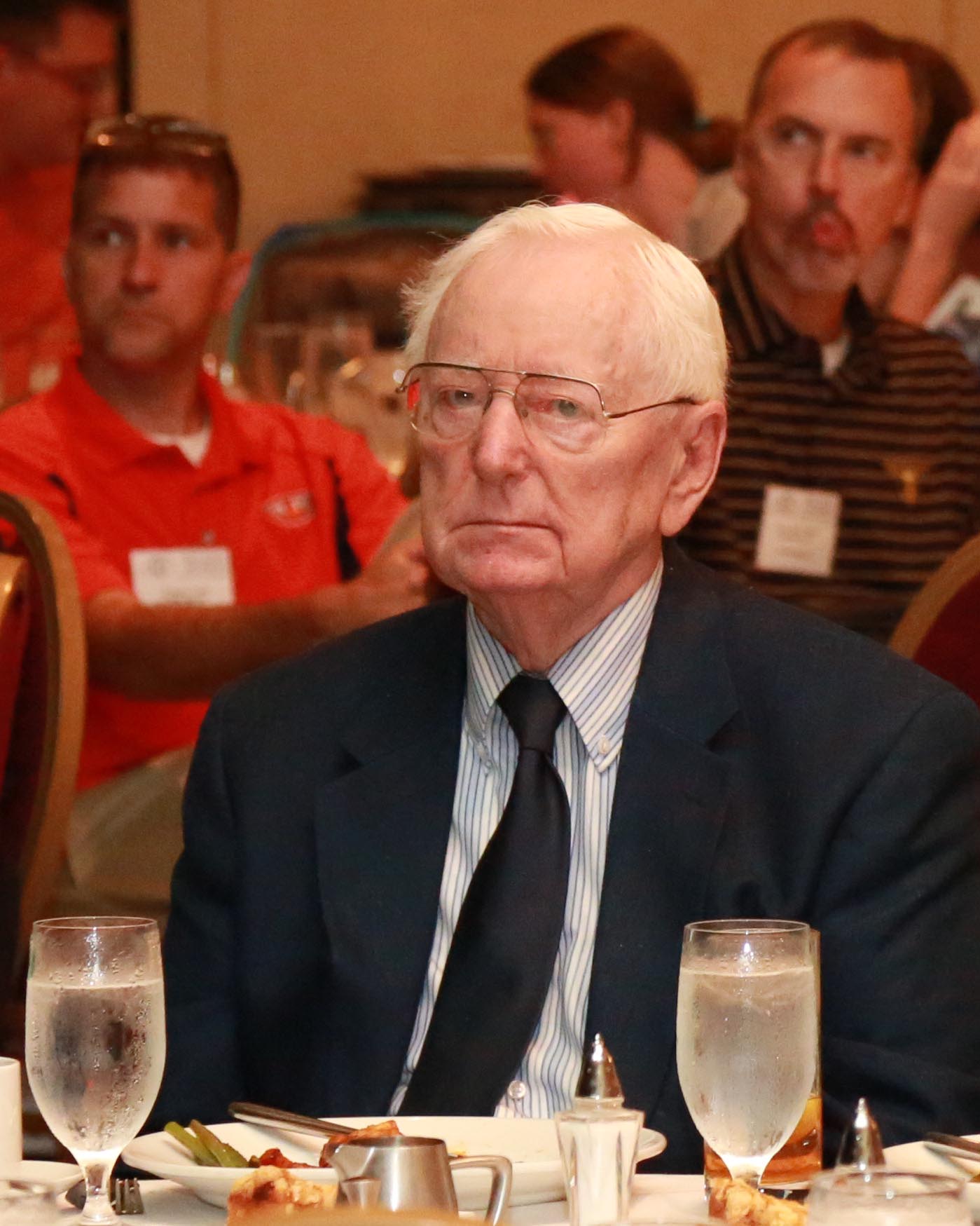 Dr. Steele Mattingly is an AU Vet Med graduate who was a member of the first class to attend under the SREB agreement Dr. Steele Mattingly is an AU Vet Med graduate who was a member of the first class to attend under the SREB agreement