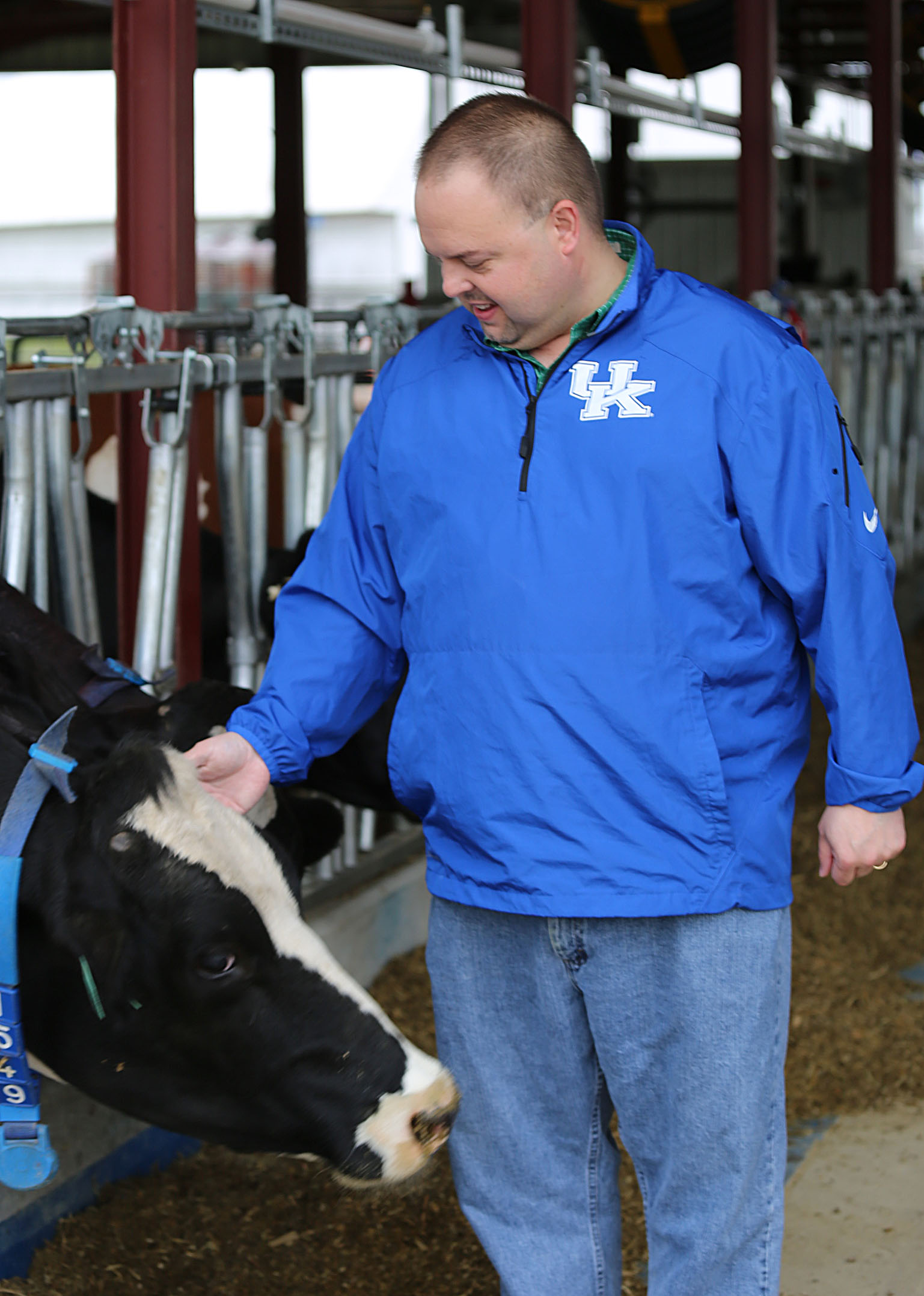 New Dairy Research Facility Built with Cow Comfort in Mind New Dairy Research Facility Built with Cow Comfort in Mind